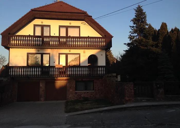 Ilona Panzió Vendégház 3*